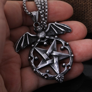 Gothic men's titanium steel bat and pentagram pendant on a box chain necklace