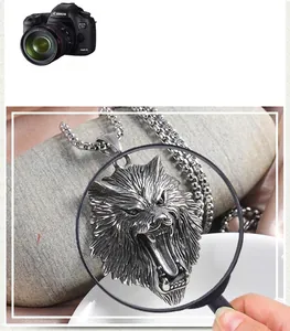 Retro hip-hop wolf head pendant necklace in stainless steel with a vintage finish