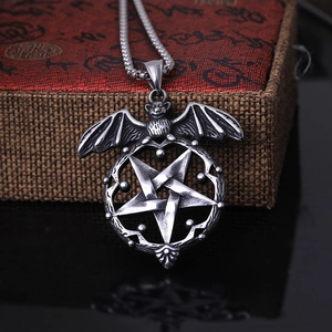Gothic Stainless Steel Bat Pentagram Pendant Necklace For Men Vintage Punk Rock Jewelry With Box Chain Halloween Gift