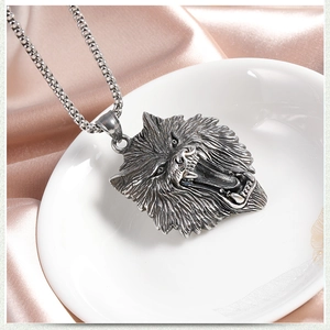 Punk style stainless steel wolf head pendant necklace with vintage hollow carved details