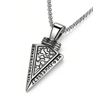 Nordic Viking arrowhead necklace in titanium steel with ancient rune engravings