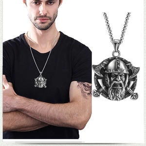 Vintage-Halskette für Herren mit Wikinger-Engelschild-Anhänger aus Edelstahl