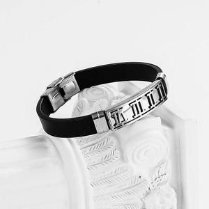 Schwarzes Silikonarmband mit hohler Edelstahl-Platte und römischen Ziffern