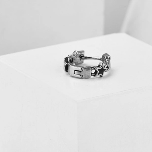 Vintage-Creolen aus Edelstahl mit Sterndesign und schwarzer Emaille-Einlage