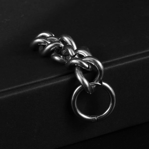 Bracelet chaîne épaisse en acier inoxydable argenté style industriel avec fermoir rond