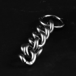 Boucles d'oreilles minimalistes en acier inoxydable argenté avec maillons cubains polis