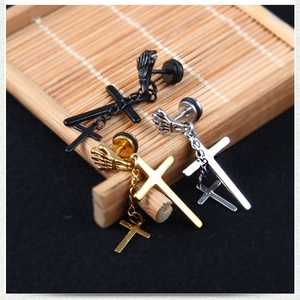 Détails de boucles d'oreilles punk main de crâne avec chaînes croix en trois couleurs