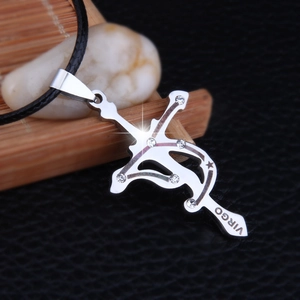 Collier croix zodiaque Vierge en acier argenté avec cristaux et cordon noir