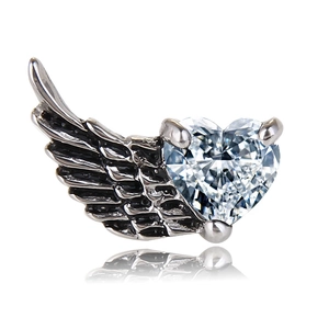 Vintage titanium steel angel wing stud earring with heart zircon stone for Halloween