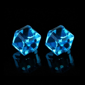 Magnetic Crystal Stud Earrings No Piercing Minimalist Square Cube Rhinestone Ear Clips Unisex Geometric Jewelry
