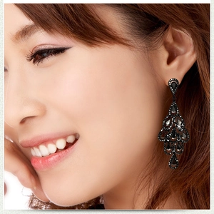 Elegant black layered teardrop chandelier earrings with rhinestones for a luxury evening look