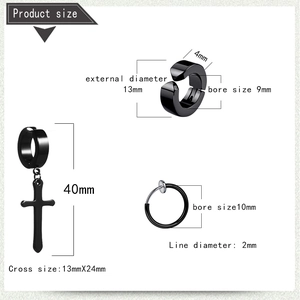 Dettagli dimensionali per set di orecchini a croce e clip in acciaio nero