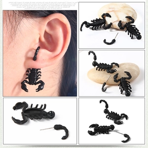 Orecchini a perno a forma di scorpione nero punk stile vintage finitura opaca