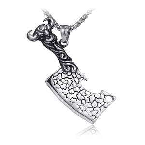 Collier punk en acier inoxydable avec pendentif couperet et gravure de tête de taureau