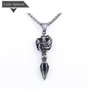 Détail du collier Ganesha Vajra en acier inoxydable avec finition en argent vieilli