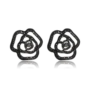 Boucles d'Oreilles Clous Rose Noire pour Femmes Design Camélia Creux Rétro Luxe Alliage Strass Incrusté Fête de Nuit