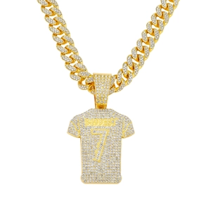 Collana a catena cubana dorata con ciondolo maglia BADDEST numero 7 con strass
