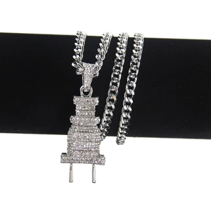 Hip-Hop Gliederkette in Silber mit funkelndem Netzstecker-Anhänger und Strassbesatz