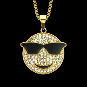 Collier Pendentif Emoji Visage Souriant en Alliage Plaqué Or Hip Hop Avec Lunettes de Soleil en Strass Bijoux Pour Hommes Femmes