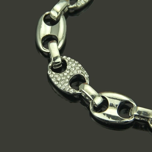 Bracciale hip hop a maglie marine argentate con maglia centrale decorata con strass lucidi