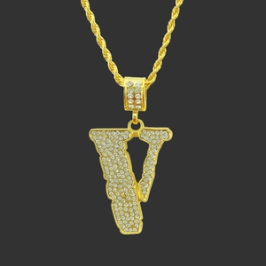 Hip hop style gold rope chain necklace featuring a large iced-out V-letter pendant for men