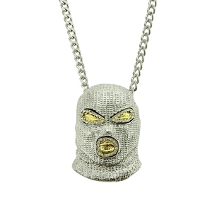 Collana con ciondolo passamontagna ghiacciato e catena cubana in argento e oro