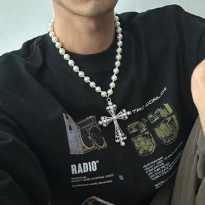 Retro Barock Imitationsperle Kreuz Anhänger Halskette Hohl Legierung Eingelegt Hip Hop Street Fashion Herren Gothic Schmuck