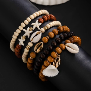 Ensemble de 5 bracelets multicouches bohèmes avec pendentifs étoile de mer et coquillage
