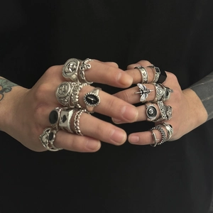 Ensemble de bagues gothiques punk pour hommes avec motifs crâne et lettrage revenge