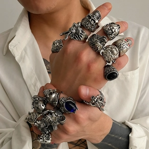 Ensemble de bagues punk gothiques pour hommes avec crâne et pierre bleue vintage