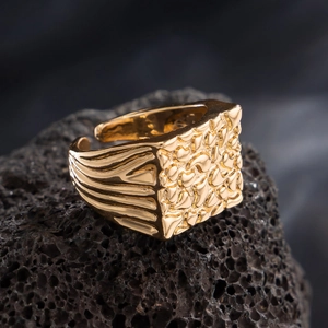 Adjustable golden nugget texture ring with bold aesthetic and rustic metal finish