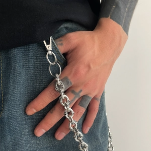 Punk style skull metal trouser chain in vintage silver finish with lobster clasp
