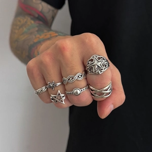 7-piece retro starfish and punk silver ring set for men featuring a vintage oxidized finish