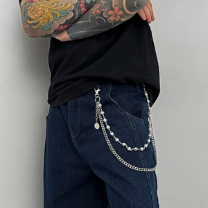Hip-hop multilayer trousers chain with silver links and white pearls on denim jeans