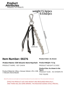 Détail des perles CCB, pierres volcaniques et cordon velours sur porte-clés 17cm