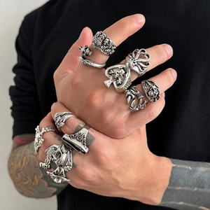 Vintage Silver Alloy Skull Cross Octopus Bat Rings For Men Gothic Punk Hip Hop Finger Rings Fashion Jewelry Accessories
