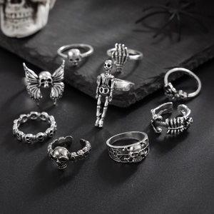 8-teiliges Vintage Silber Skelett Ring Set mit Gothic Totenkopf und Spinnennetz
