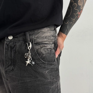 Western Vintage Metal Star Dice Keychain Alloy Silver Punk Gothic Streetwear Pants Belt Bag Pendant Charm Gift Jewelry
