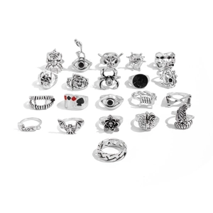 Set de 21 bagues gothiques vintage en argent vieilli avec motifs crâne et poker