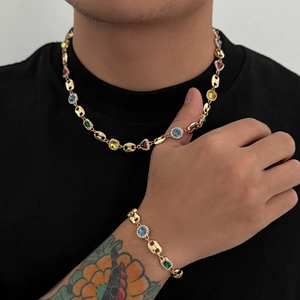 Ensemble collier et bracelet dorés de style hip hop avec pierres colorées pour hommes
