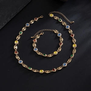 Parure de bijoux dorés avec chaîne à grains de café et cristaux multicolores pour homme