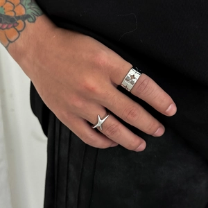 Men's hip hop silver star ring set featuring a minimalist four-pointed star and hollow design