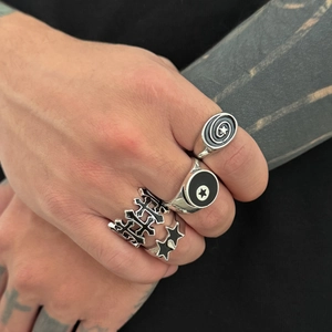4-teiliges Herren-Ring-Set mit Pentagramm und gotischem Kreuz-Design aus Silbermetall