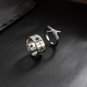 Men's hip-hop silver four-pointed star adjustable rings set with hollow-out star pattern
