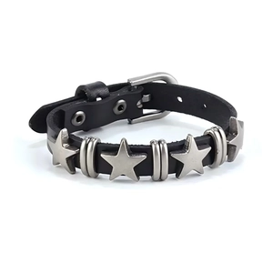 Set de bracelets en cuir noir pour homme avec rivets étoiles argentées et boucle réglable