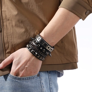 2-piece punk leather bracelet set with metal studs and star engraving for men and women