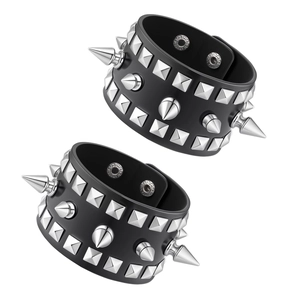 Punk Gothic Skull Studded Leather Bracelet Adjustable Spike Rivet Wristband Retro Rock Style Couple Jewelry Gift