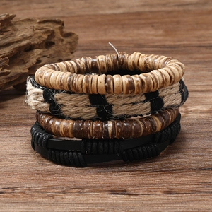 Lot de 4 bracelets bohèmes pour hommes en cuir tressé, perles de bois et chanvre