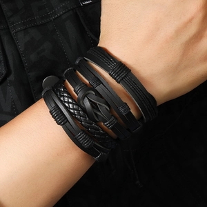 Retro multi-layer black leather woven heart bracelet set for men and women