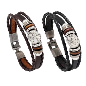 Vintage Multi-layer Woven Leather Bracelet Men Sun Moon Star Alloy Charm Bohemian Cowhide Braided Wristband Jewelry Unisex